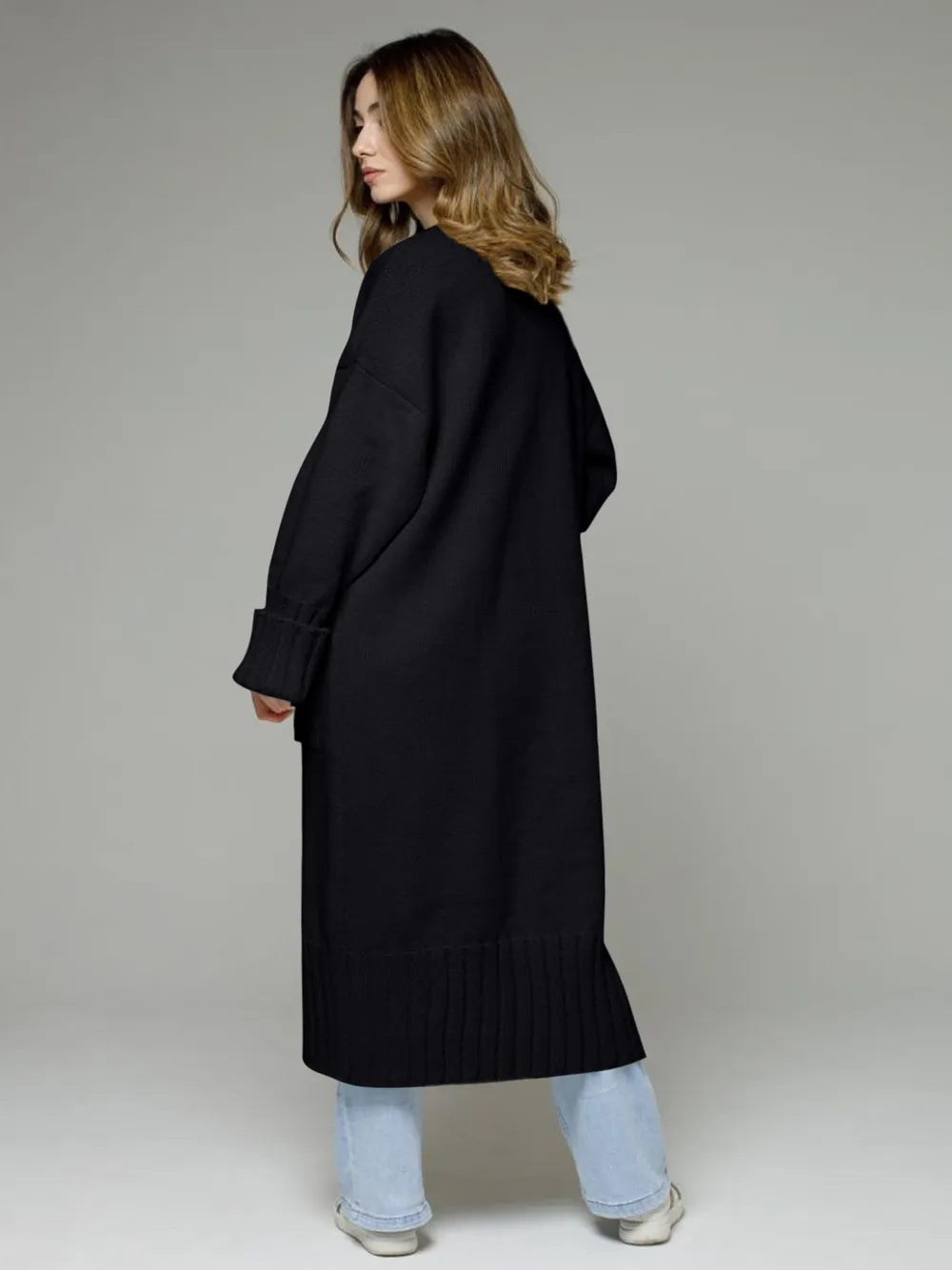 a310cca1-234f-461a-b3b9-037245e9cde9-Max